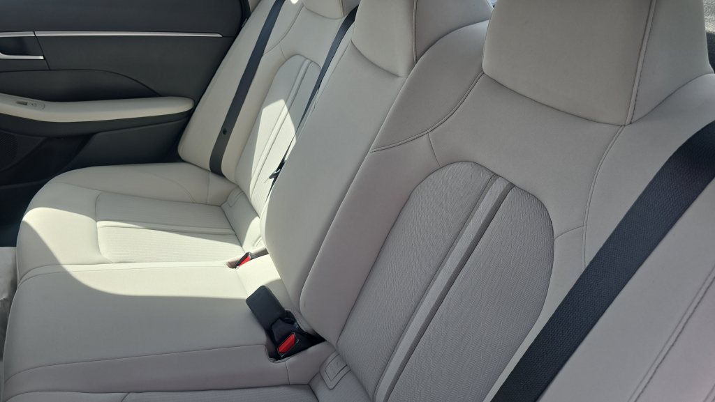 Certified 2026 Hyundai Sonata SE FWD image 28