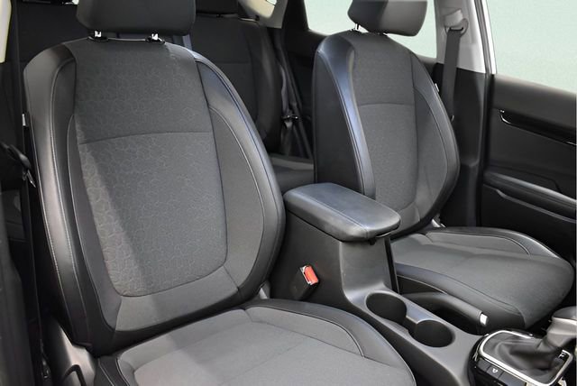 Used 2025 Kia Seltos S image 6