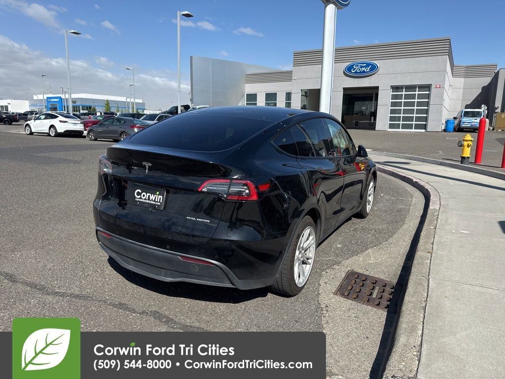 Used 2021 Tesla Model Y Long Range image 8