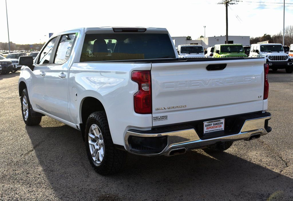 Used 2025 Chevrolet Silverado 1500 LT image 4
