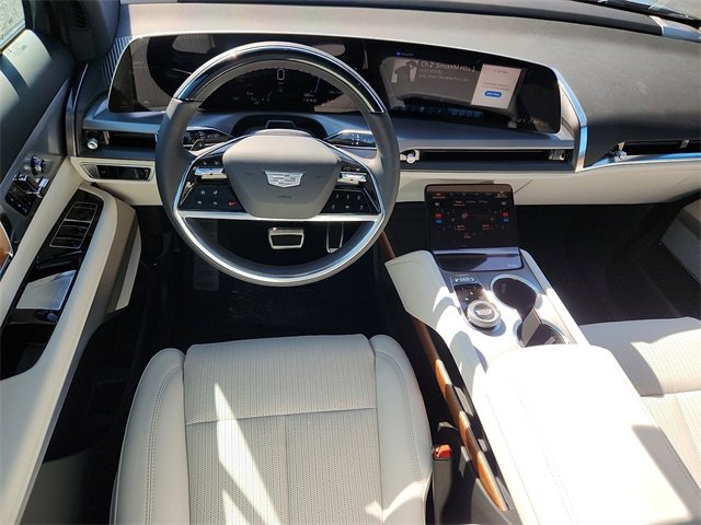 New 2026 Cadillac Vistiq Sport w/ LPO, Floor Liner Package image 9