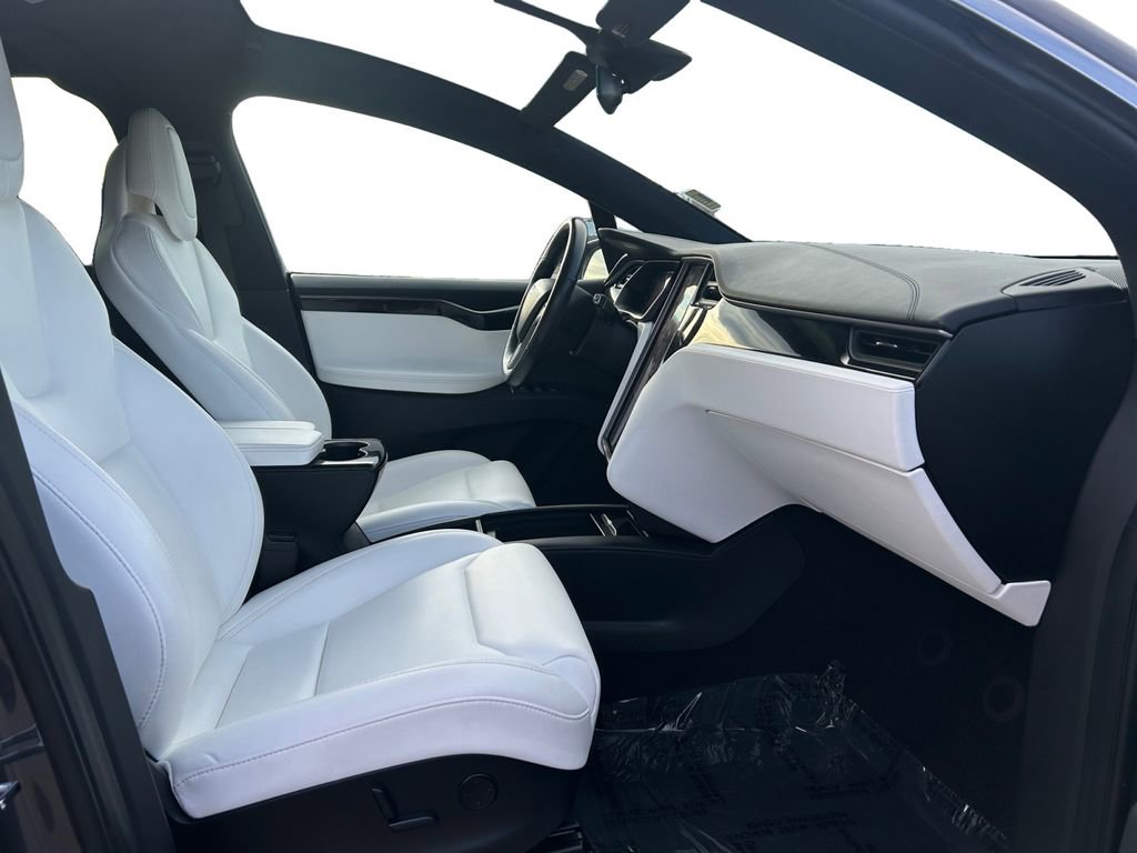 Used 2019 Tesla Model X Long Range image 16