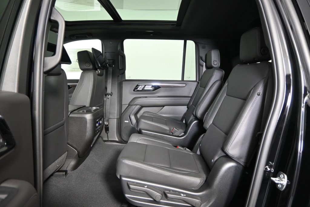 New 2026 Chevrolet Suburban Z71 w/ Z71 Off-Road Package image 19