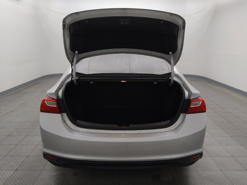Used 2019 Chevrolet Malibu LS FWD image 29