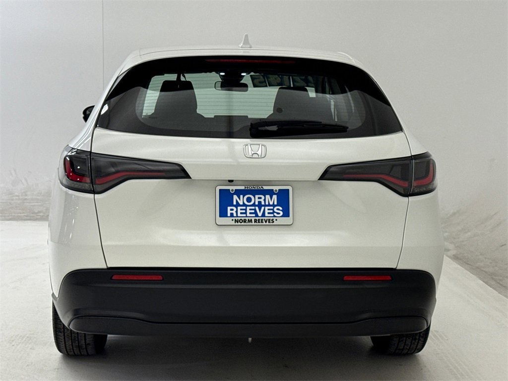 Certified 2023 Honda HR-V LX image 9
