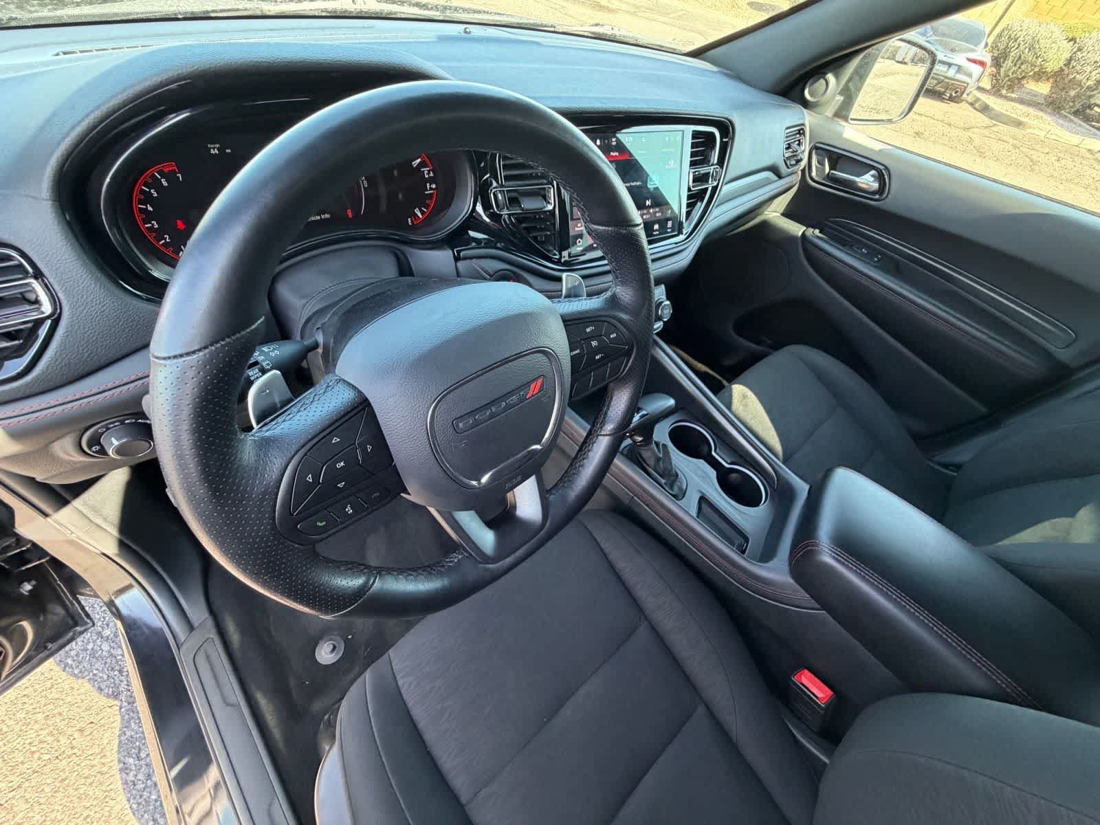 Used 2025 Dodge Durango GT AWD/4WD image 17