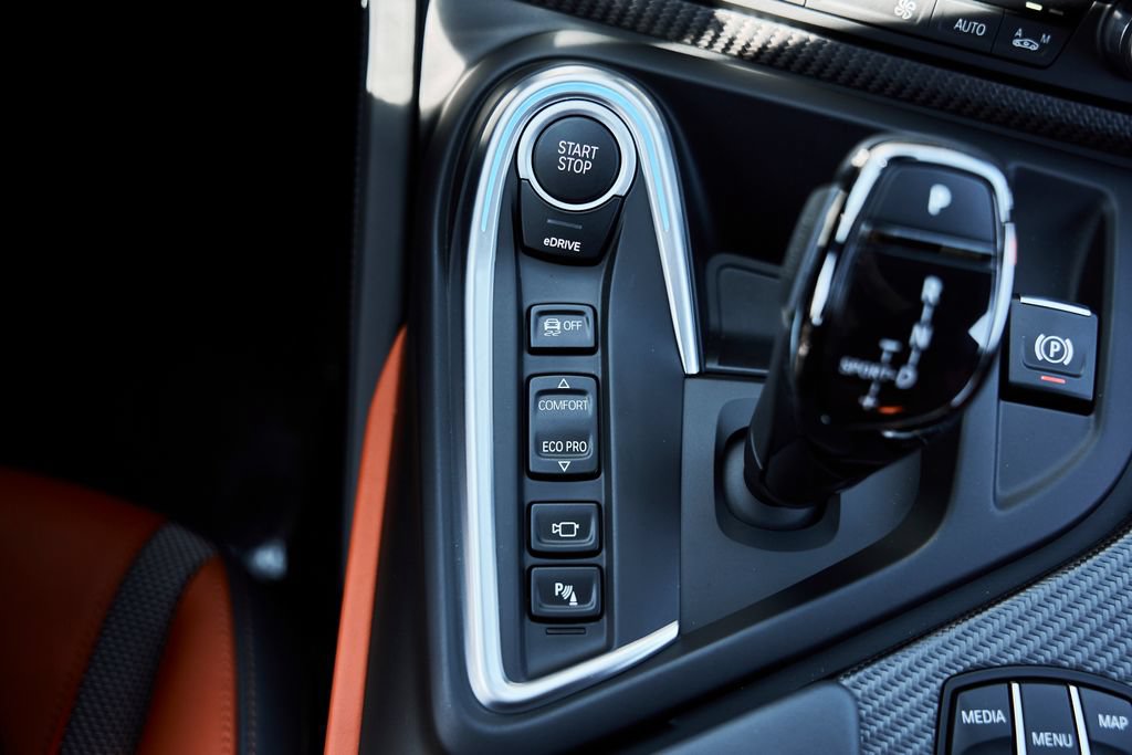 Used 2019 BMW i8 Coupe AWD/4WD image 59