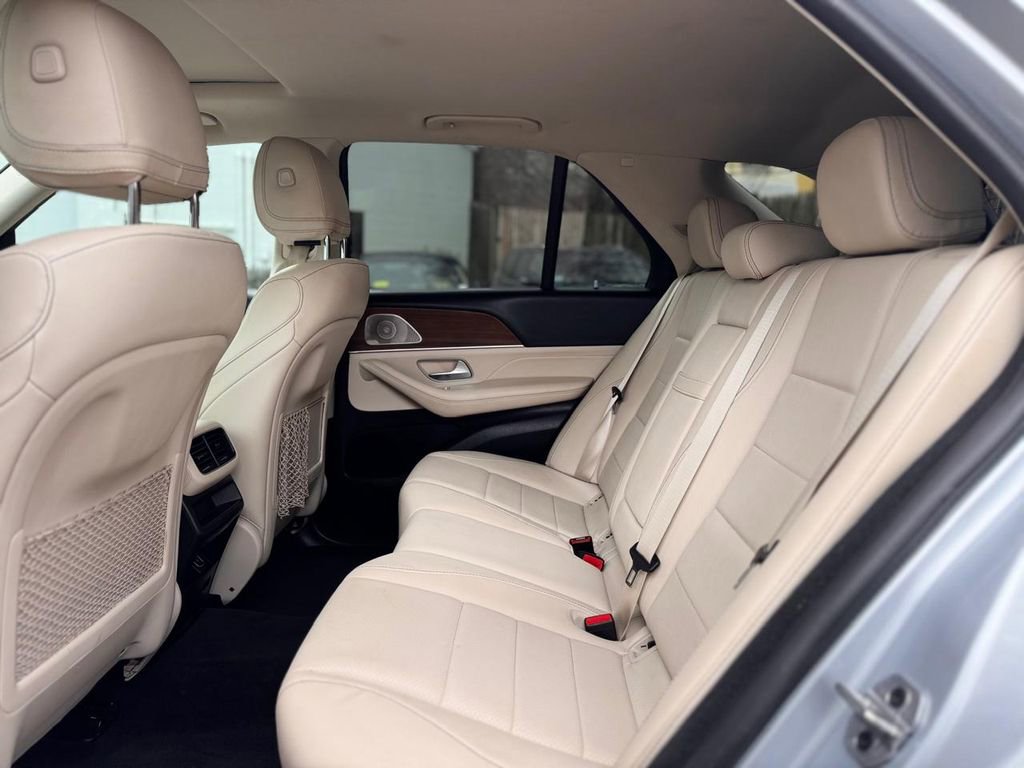 Used 2022 Mercedes-Benz GLE 350 4MATIC image 22