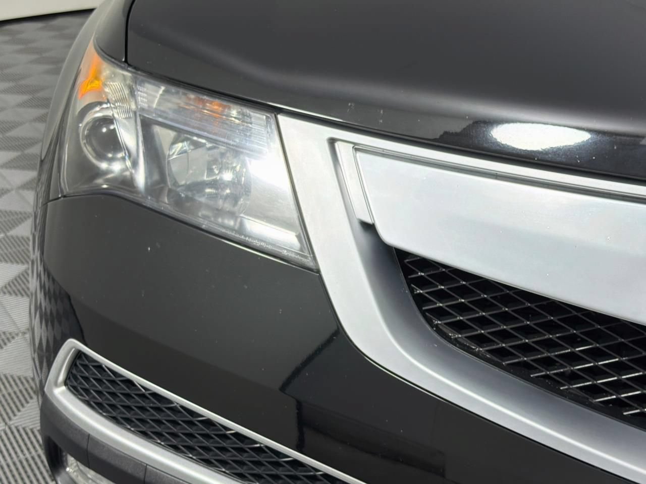 Used 2011 Acura MDX w/ Technology Package AWD/4WD image 3
