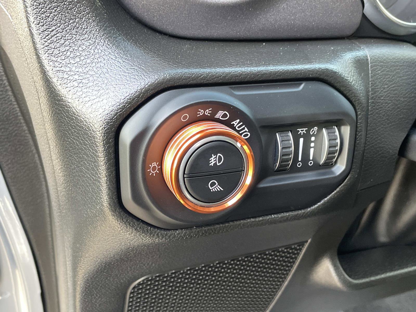 Used 2022 Jeep Gladiator Mojave w/ LED Lighting Group image 19