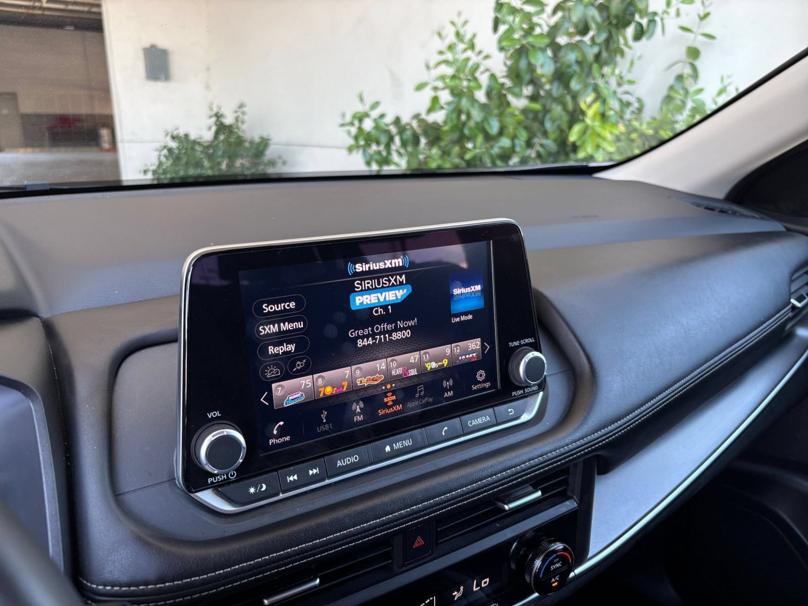 Used 2025 Nissan Rogue SV FWD image 20