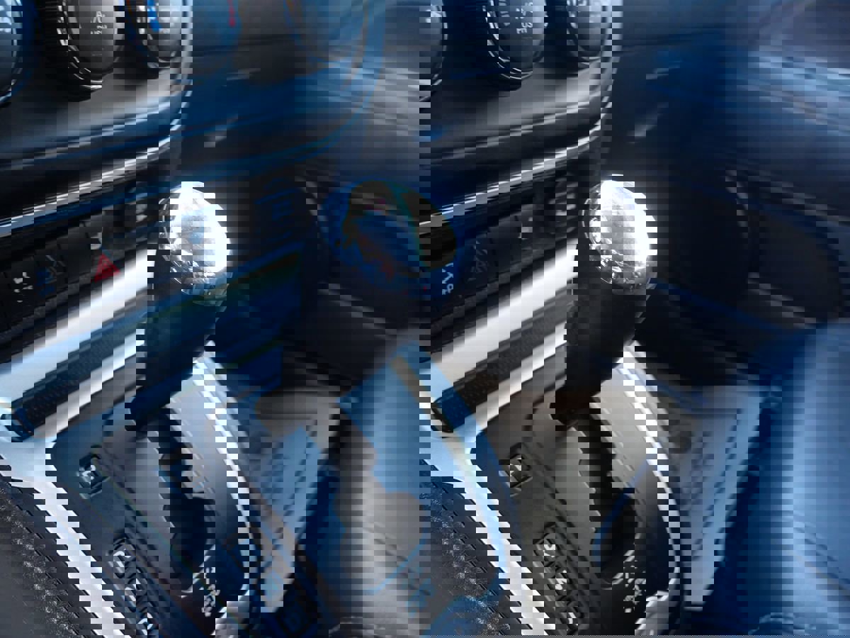 Used 2016 Jeep Compass Latitude image 14