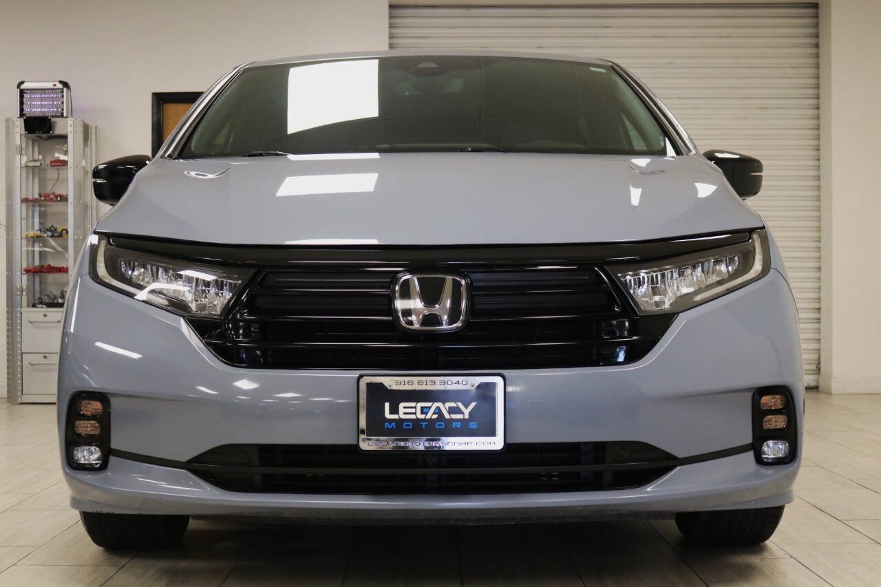 Used 2024 Honda Odyssey Sport image 4