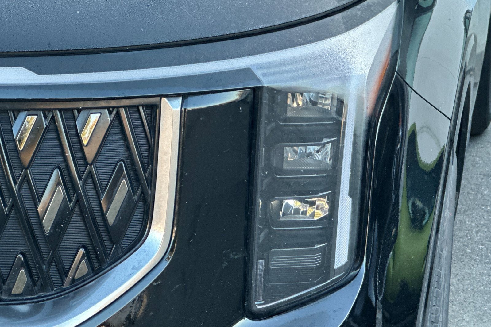 Used 2025 Kia Carnival image 10