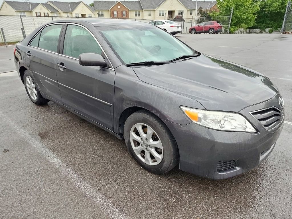 Used 2011 Toyota Camry LE w/ LE Extra-Value Pkg FWD image 3