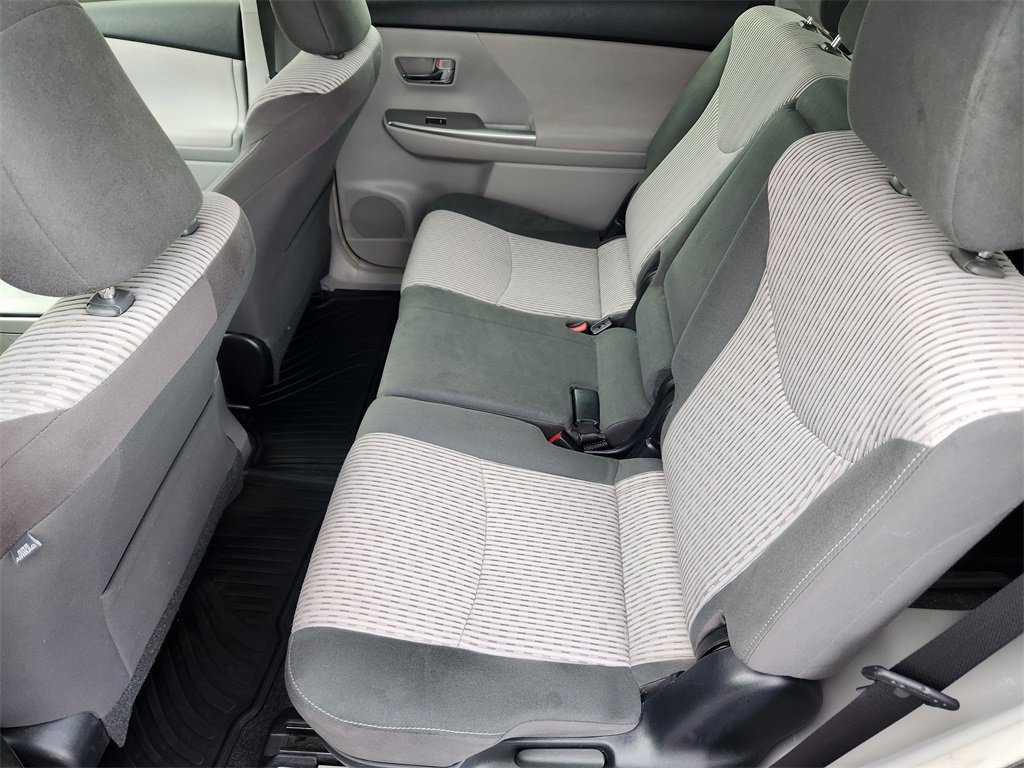 Used 2015 Toyota Prius V Five image 11