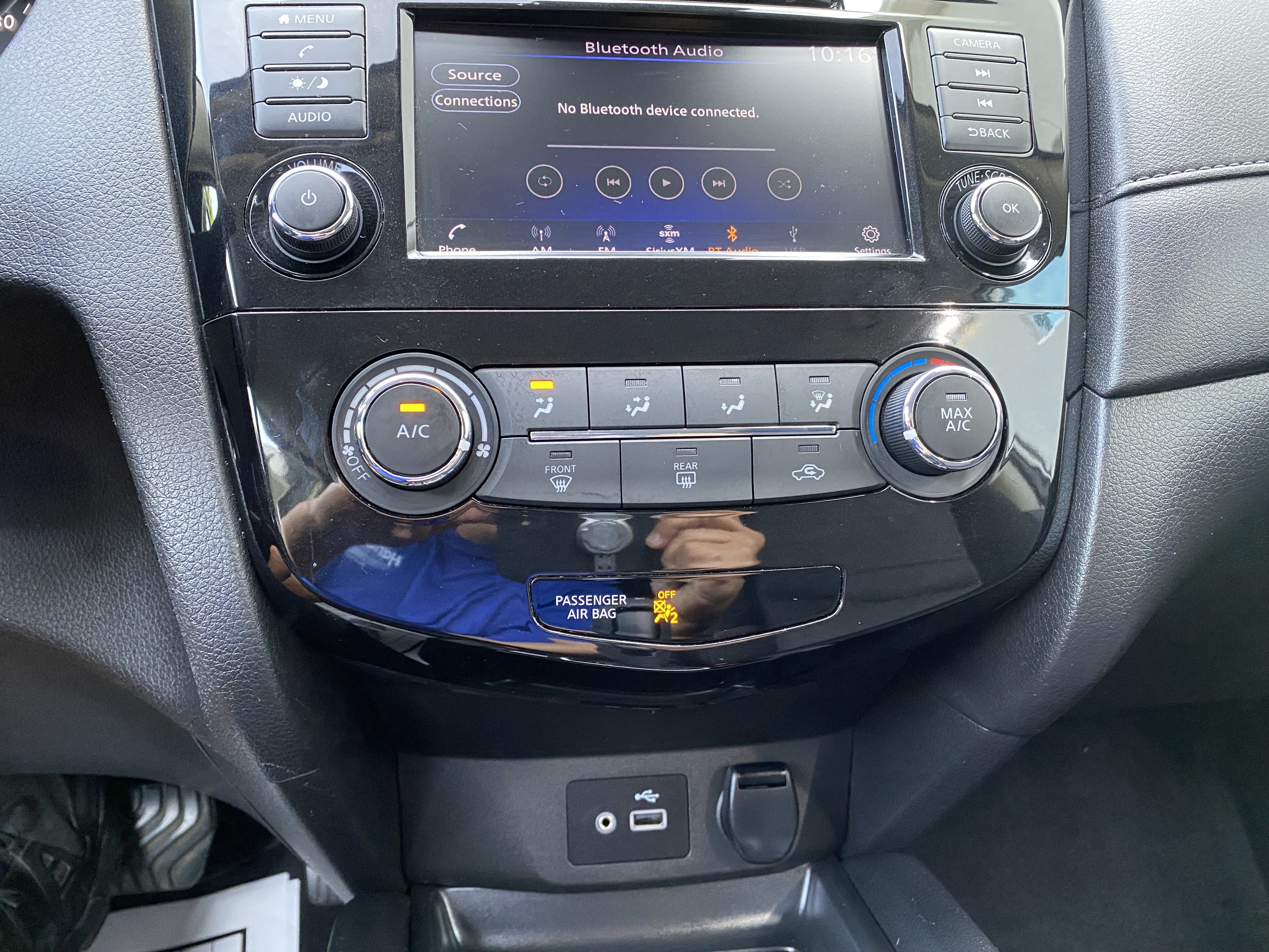 Used 2020 Nissan Rogue S AWD/4WD image 28