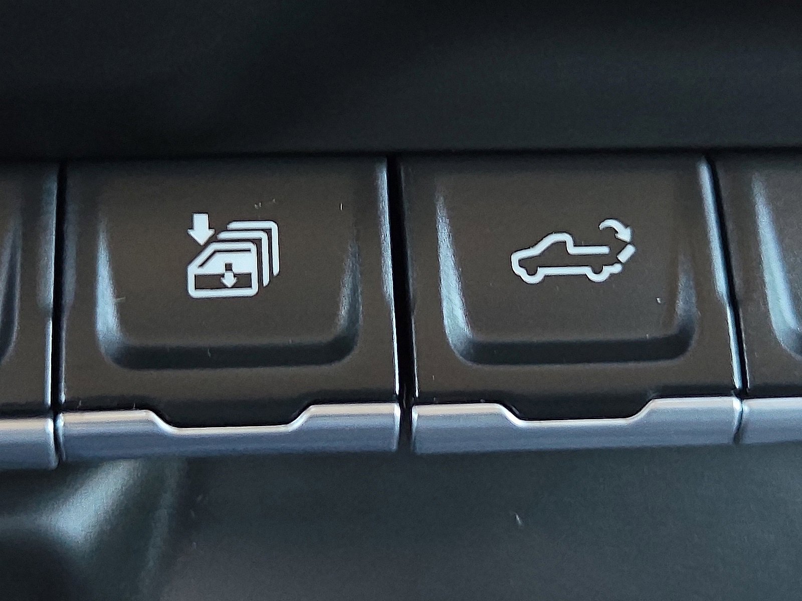 Used 2022 Chevrolet Silverado 2500 Custom w/ Custom Value Package image 20