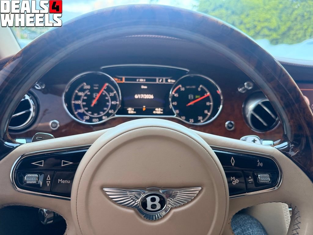 Used 2012 Bentley Mulsanne RWD image 37
