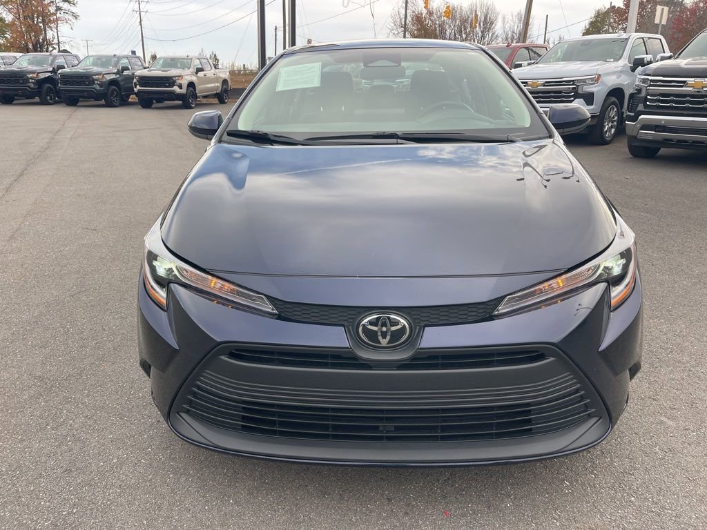 Used 2025 Toyota Corolla LE image 8