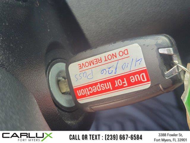 Used 2020 Hyundai Venue SE FWD image 26