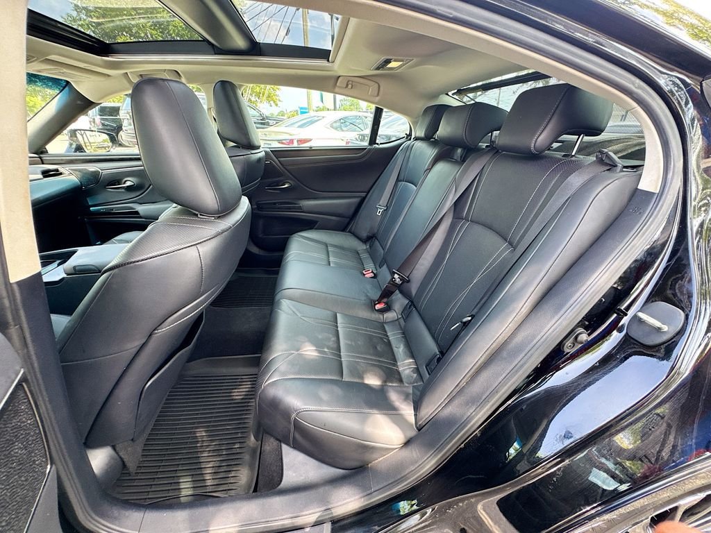 Used 2024 Lexus ES 350 Ultra Luxury FWD image 31