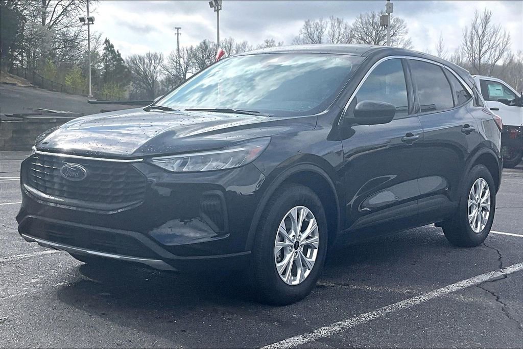 Used 2024 Ford Escape Active image 2