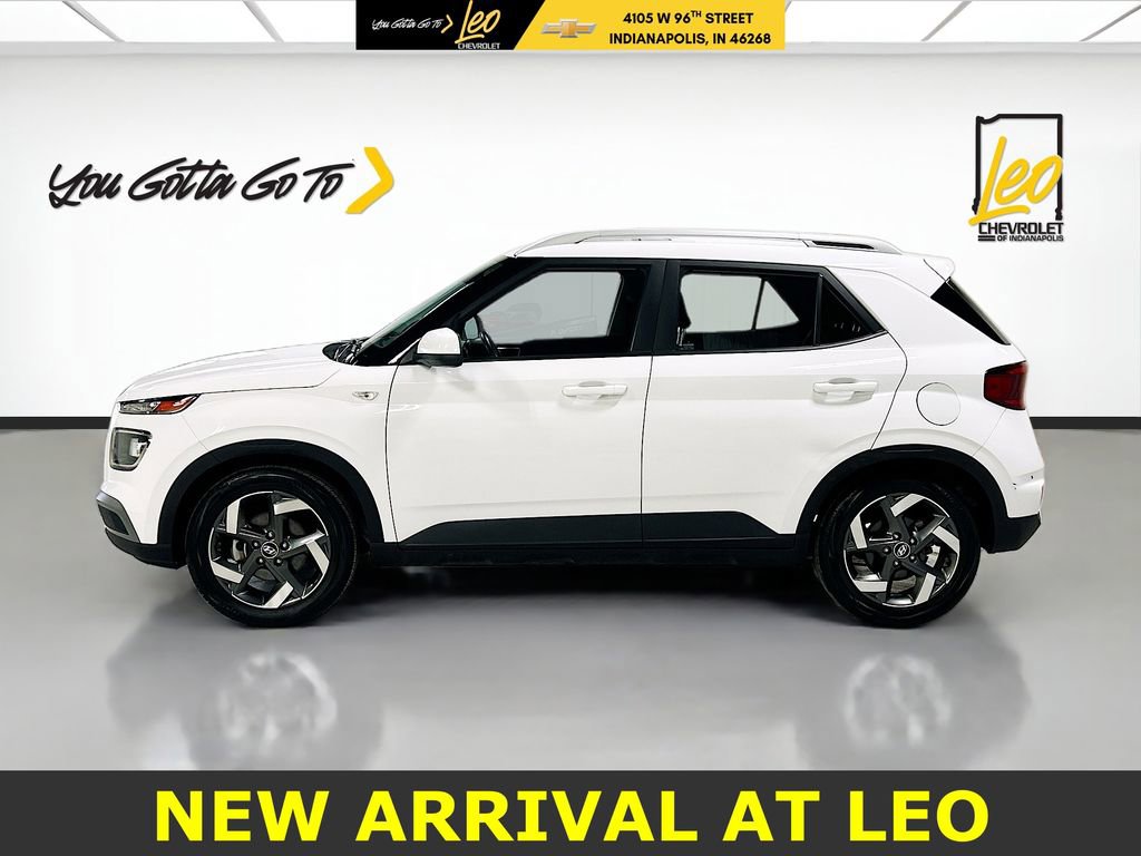 Used 2023 Hyundai Venue SEL image 8