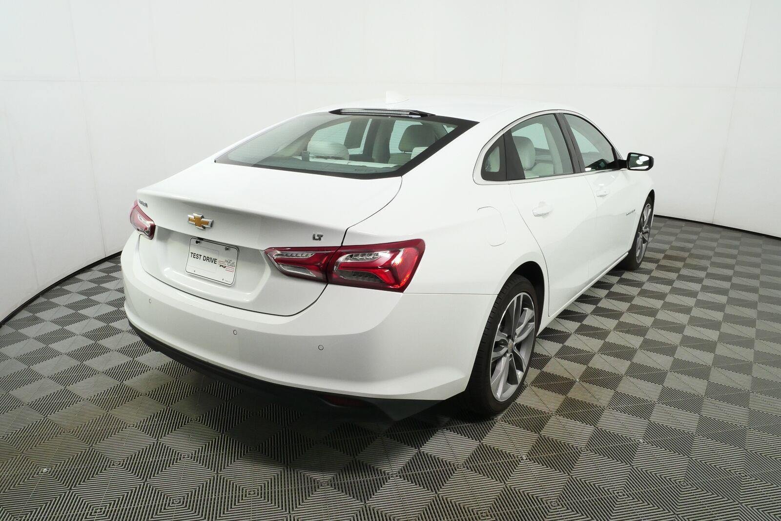 Certified 2024 Chevrolet Malibu LT FWD image 3