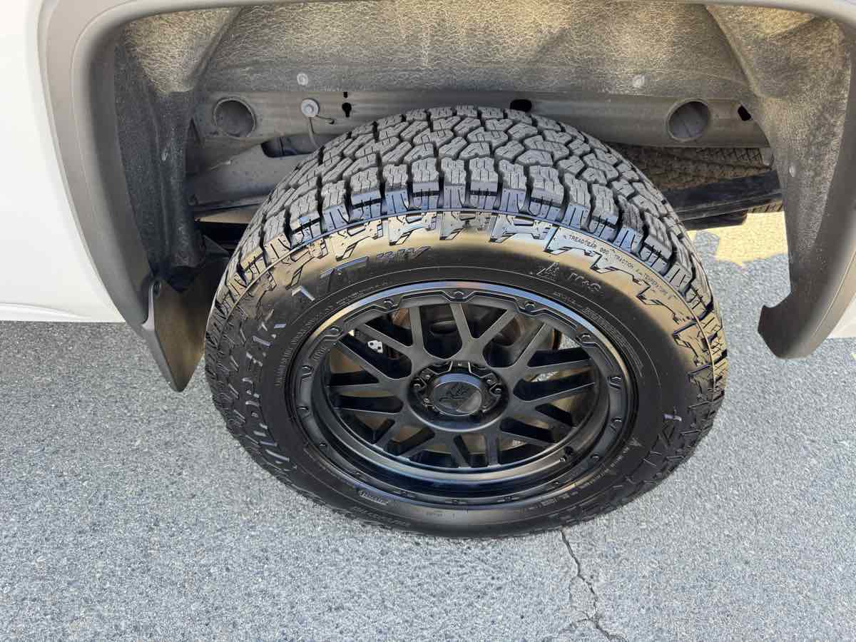 Used 2015 GMC Sierra 1500 SLT w/ SLT Crew Cab Value Package image 37