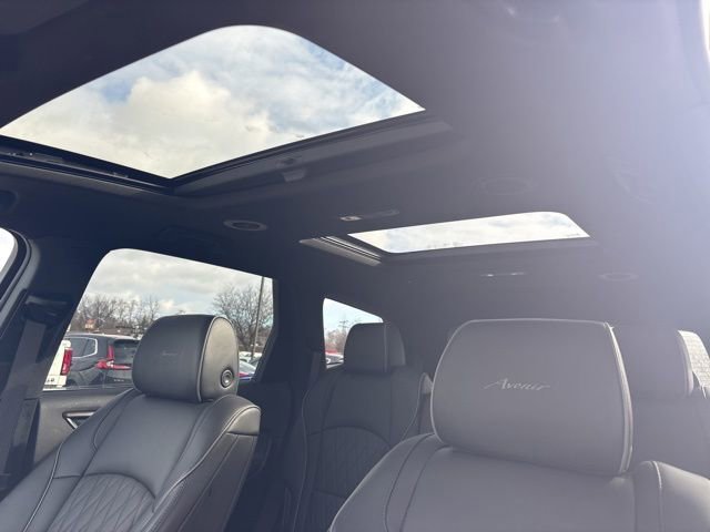 Used 2023 Buick Enclave Avenir w/ Avenir Technology Package image 14