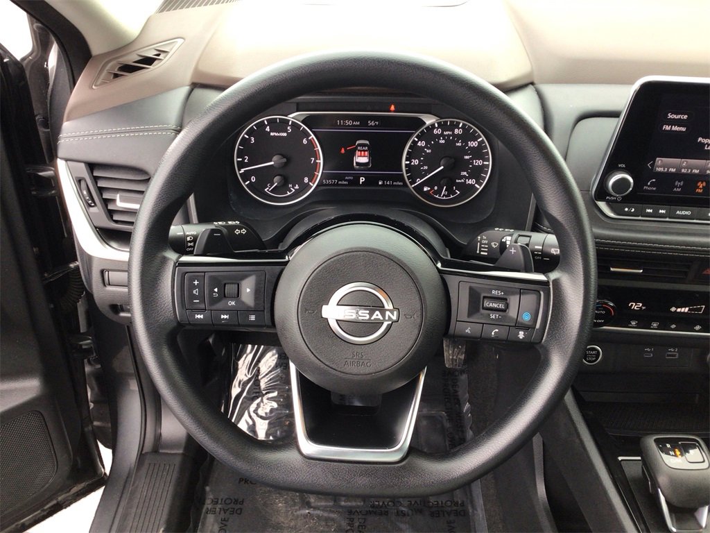 Used 2023 Nissan Rogue SV image 16