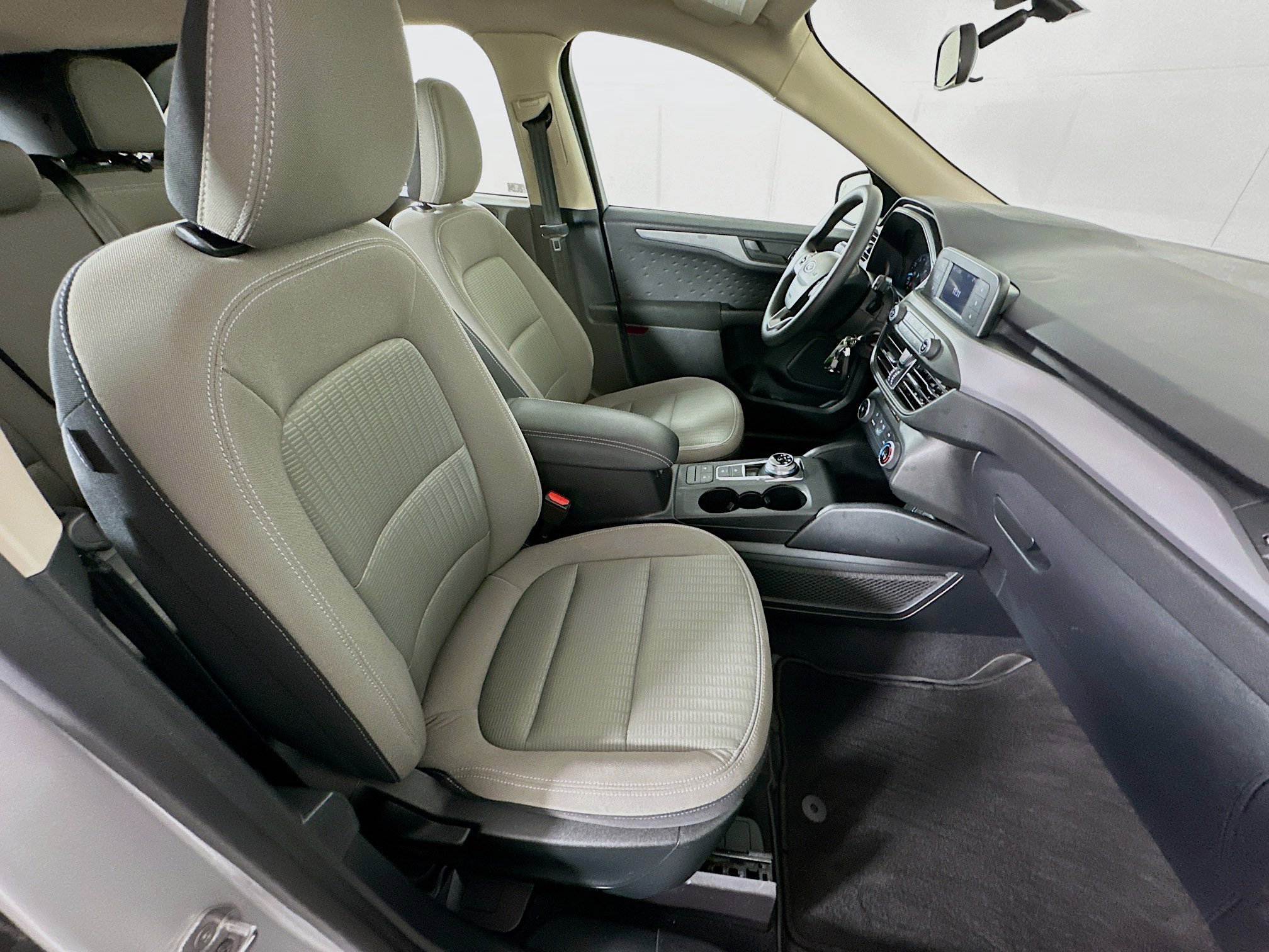 Used 2020 Ford Escape S image 28