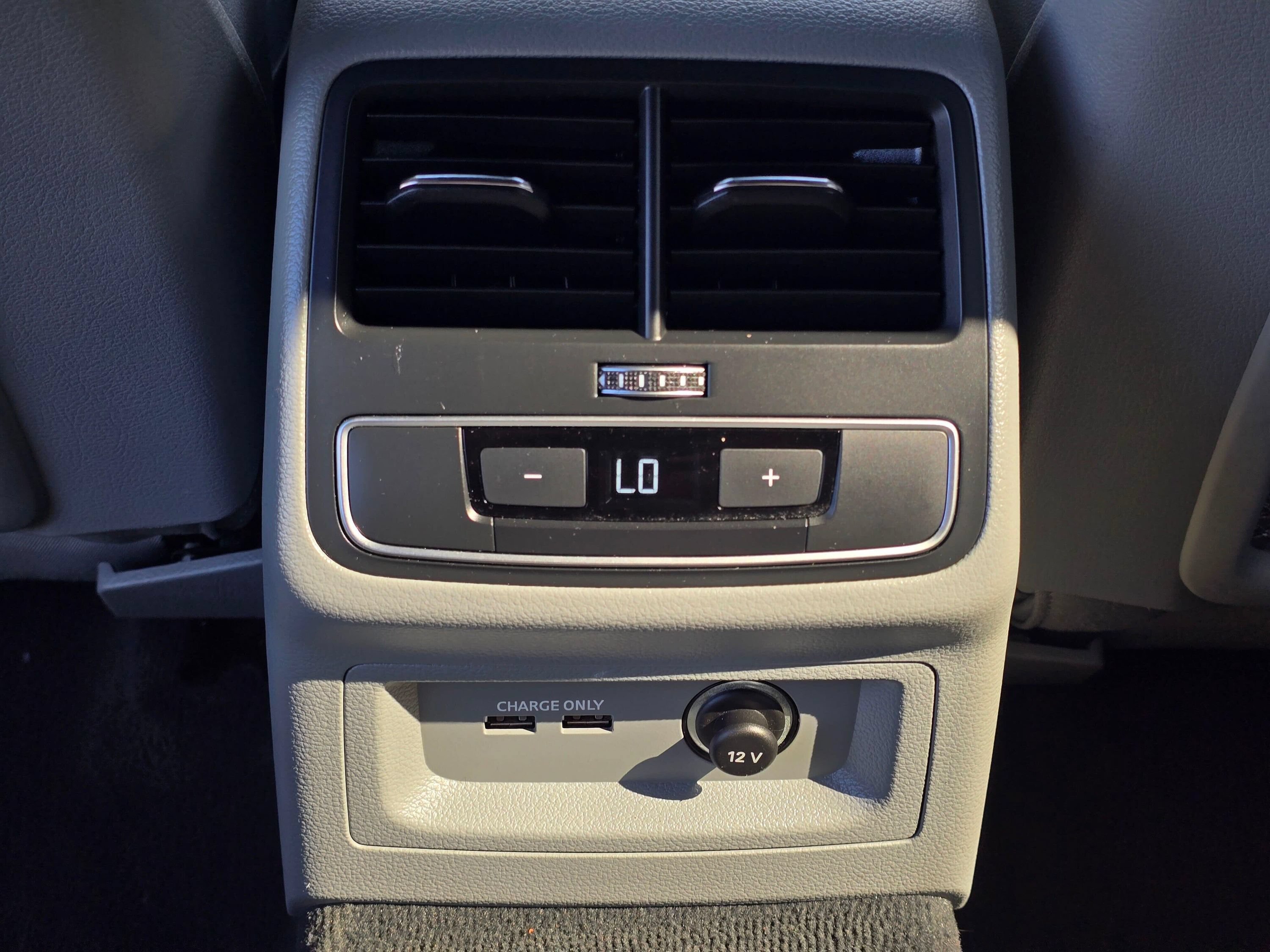 Used 2022 Audi A4 2.0T Premium Plus AWD/4WD image 18