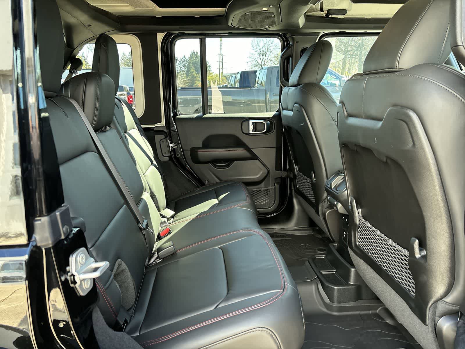 New 2026 Jeep Wrangler Unlimited Rubicon AWD/4WD image 6