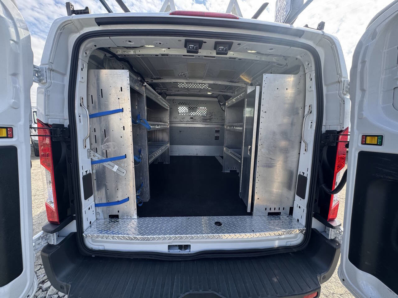 Used 2016 Ford Transit 150 150 3dr SWB Low Roof Cargo Van image 8