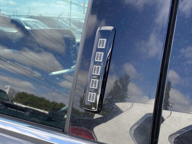 Certified 2022 Ford F150 Lariat w/ Equipment Group 502A High image 9