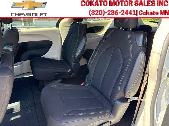 Used 2024 Chrysler Voyager LX FWD image 11
