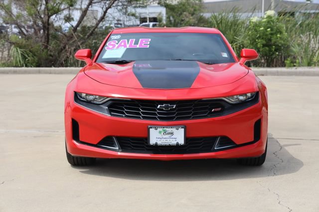 Used 2020 Chevrolet Camaro LT w/ RS Package RWD image 2