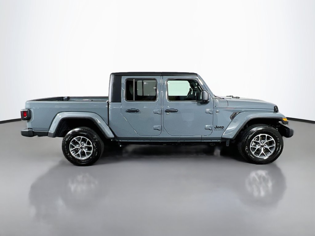 New 2026 Jeep Gladiator Sport AWD/4WD image 8