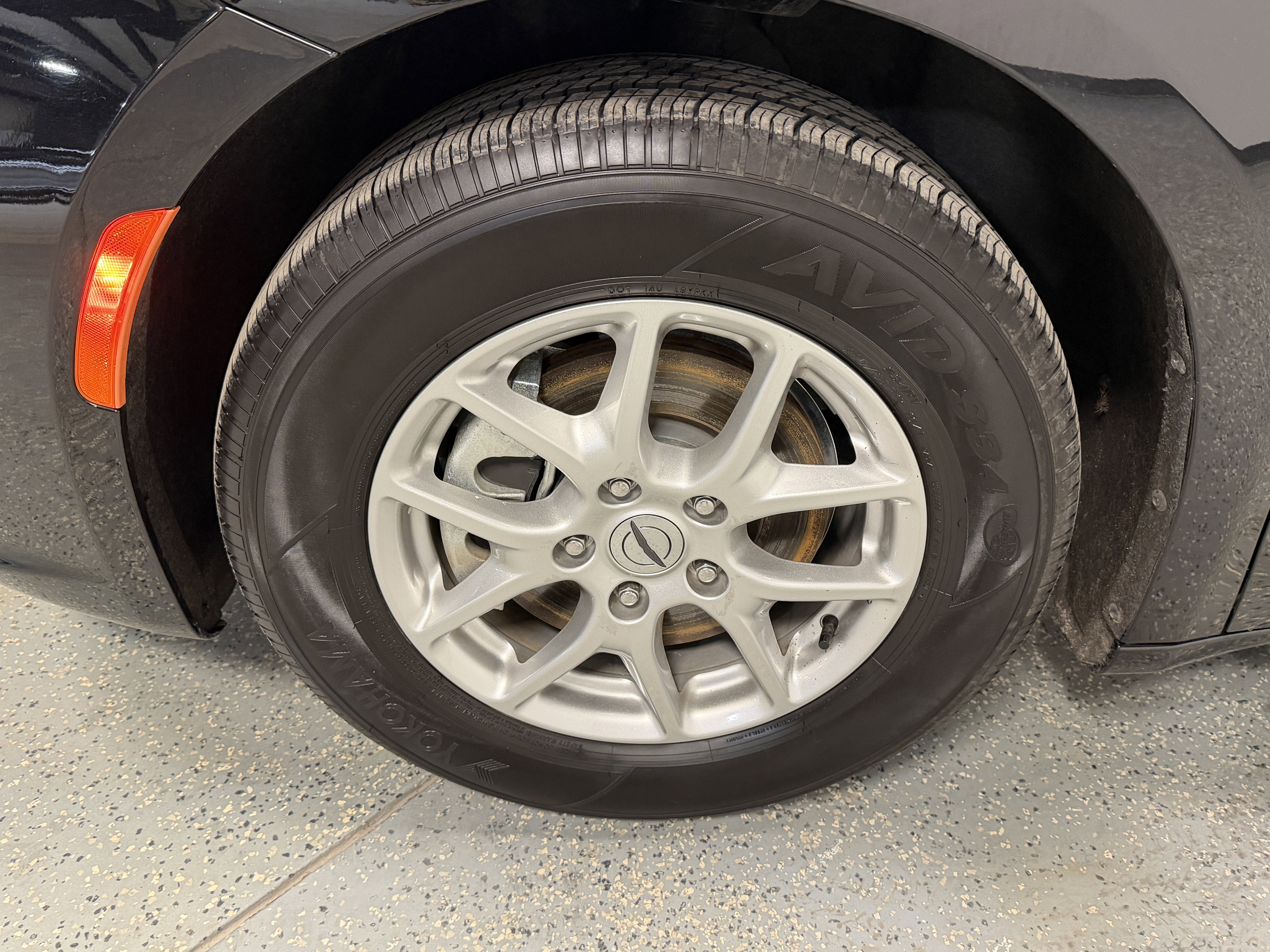 Used 2024 Chrysler Pacifica Touring-L image 29