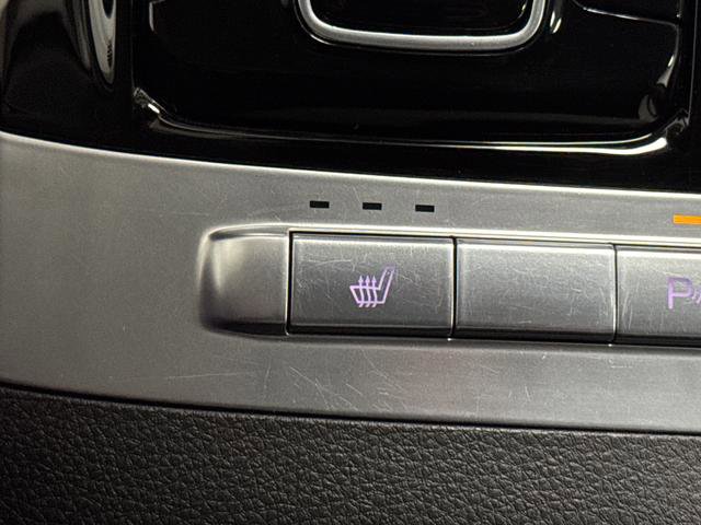 Used 2024 Kia Carnival EX image 7