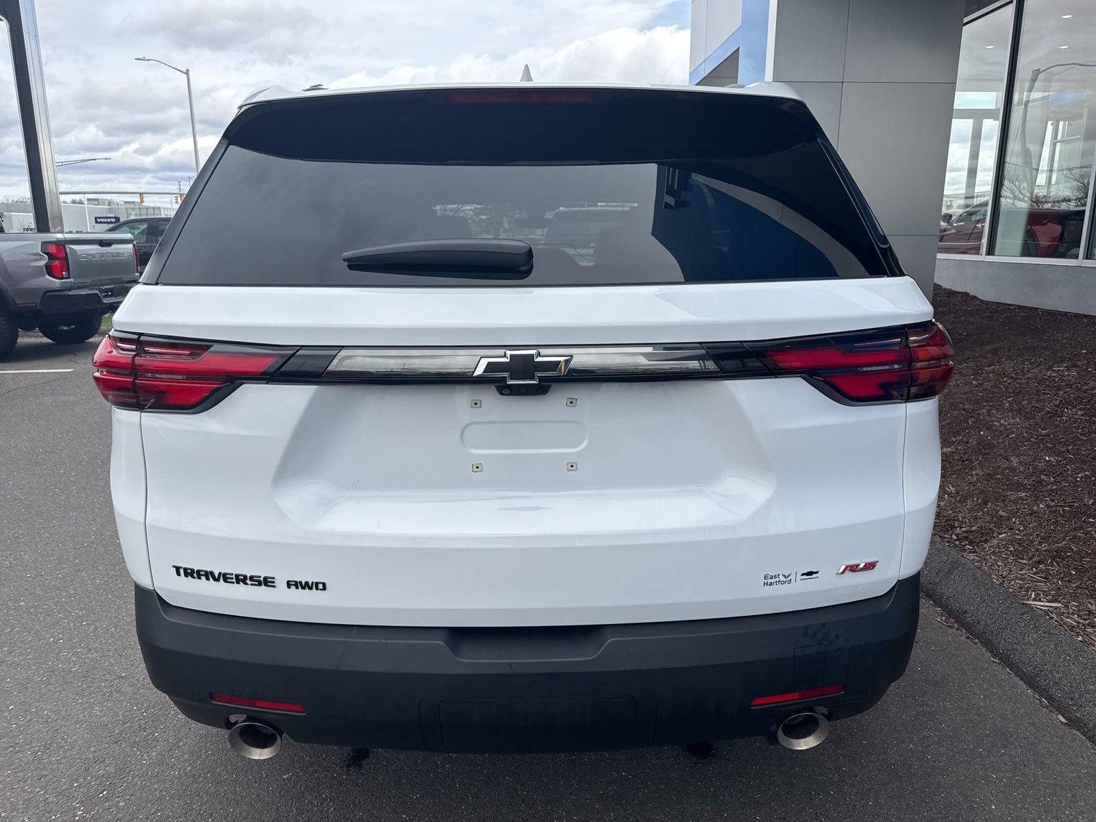 Used 2023 Chevrolet Traverse RS image 7