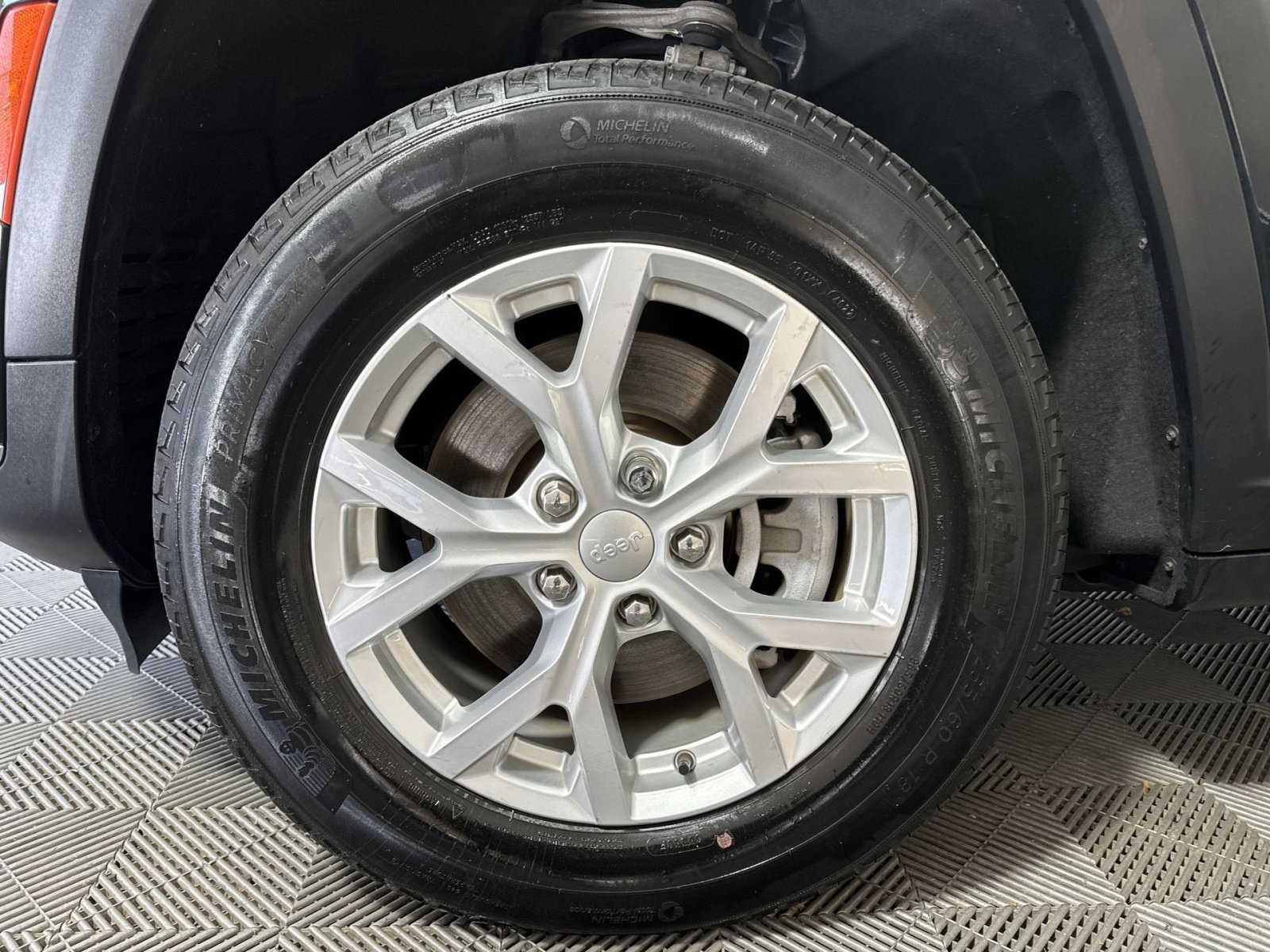 Used 2023 Jeep Grand Cherokee L Limited image 12