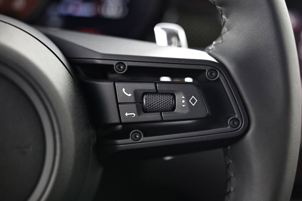 New 2026 Porsche Macan image 36