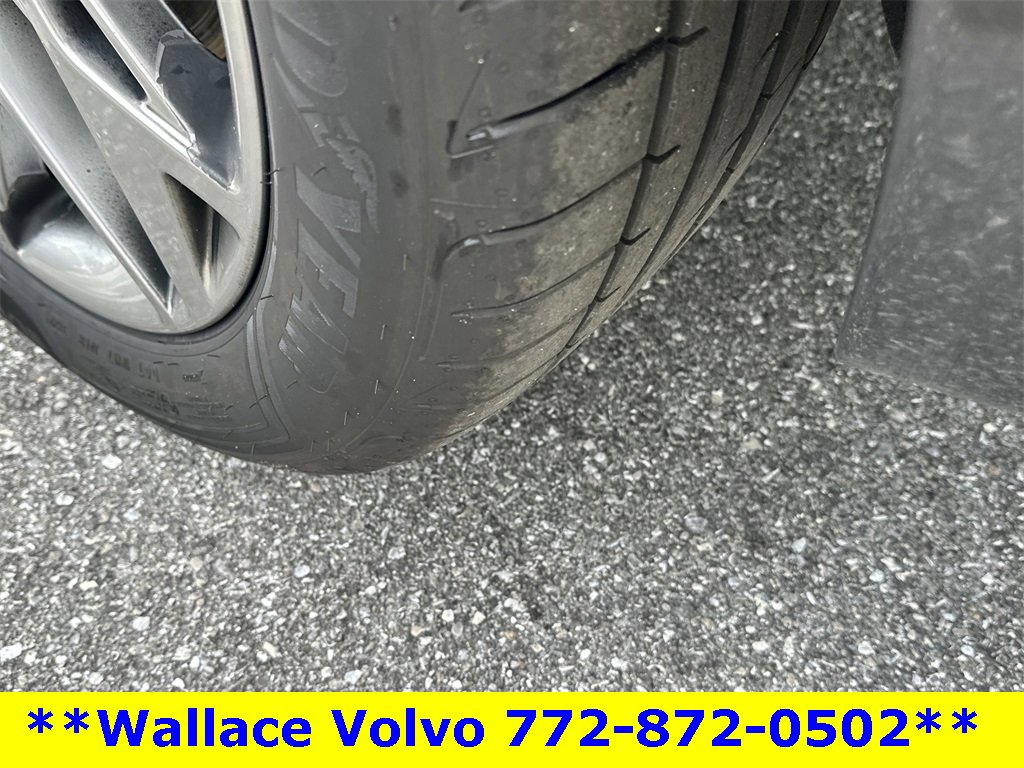 Used 2022 Genesis GV70 2.5T w/ Advanced Package image 11