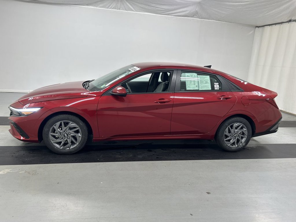 Used 2024 Hyundai Elantra SEL FWD image 6