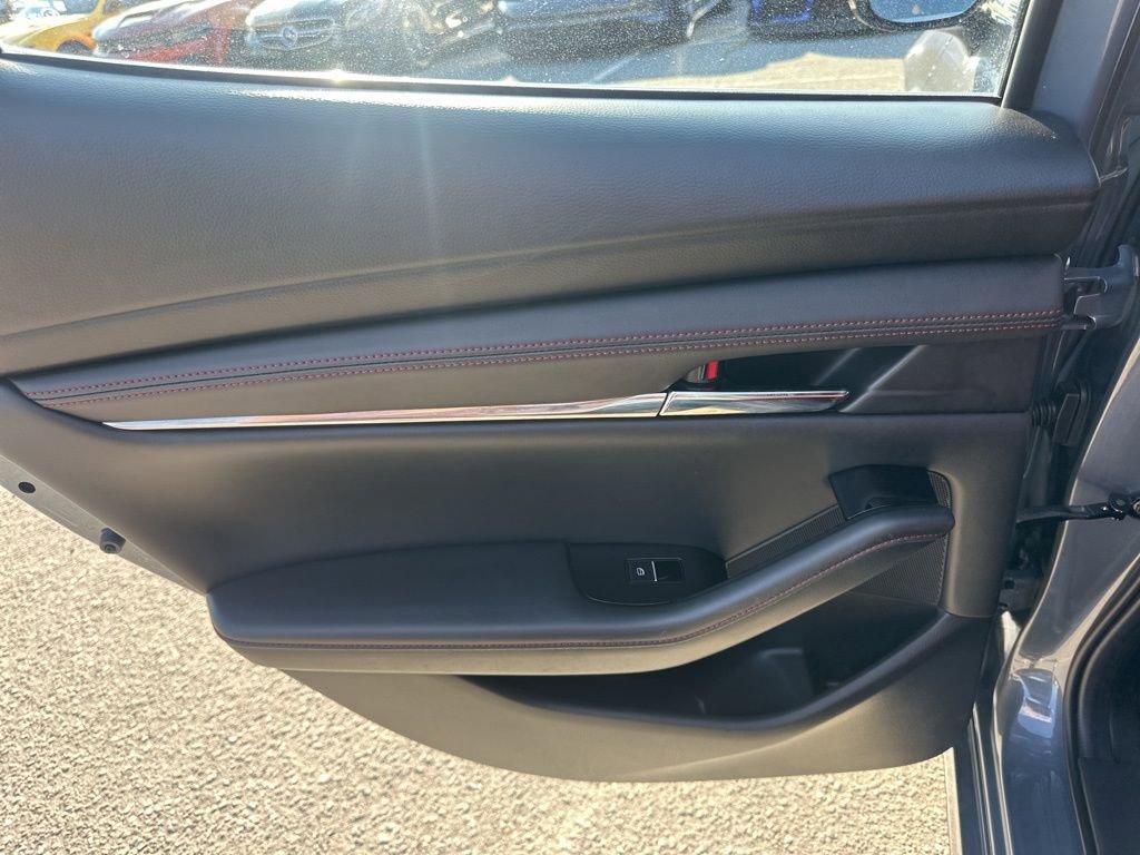 Used 2024 MAZDA MAZDA3 s image 28