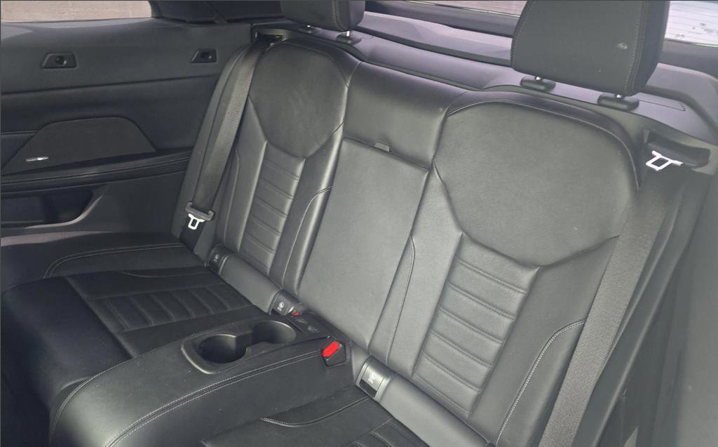 Used 2023 BMW M440i Convertible w/ Premium Package image 14