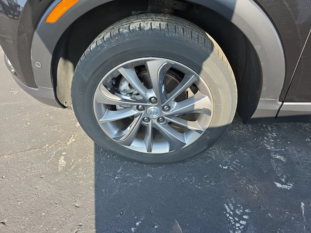 Used 2022 Buick Encore GX Essence w/ Advanced Technology Package AWD/4WD image 10